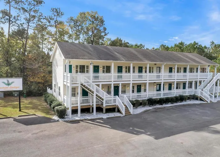 Beachside Boutique Suite 6